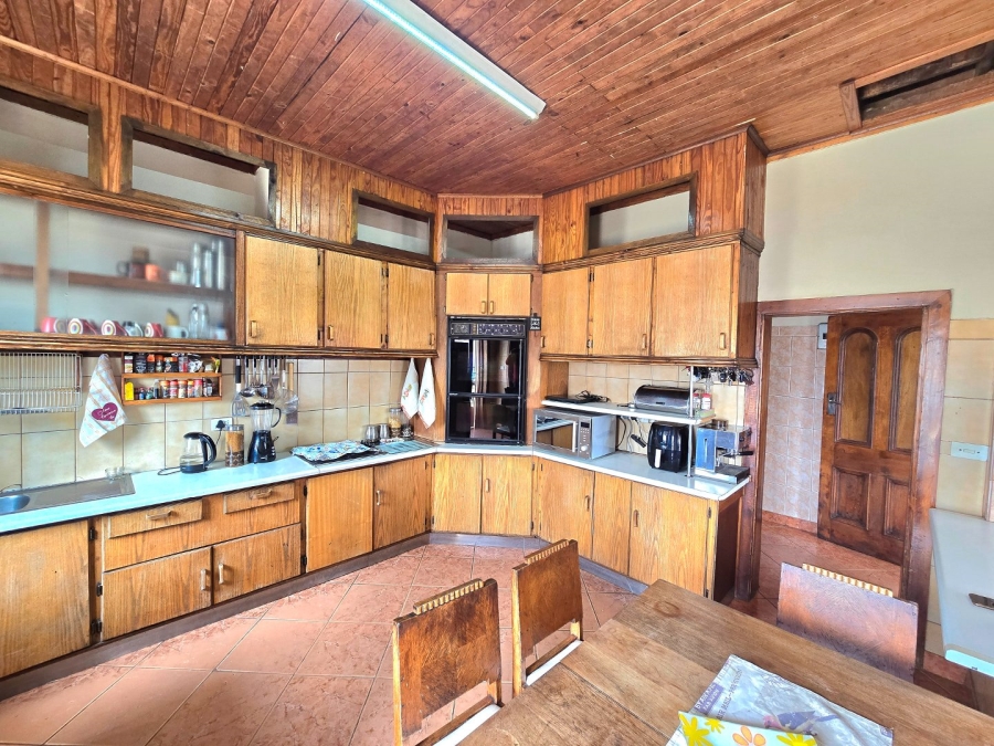 5 Bedroom Property for Sale in Bethlehem Free State